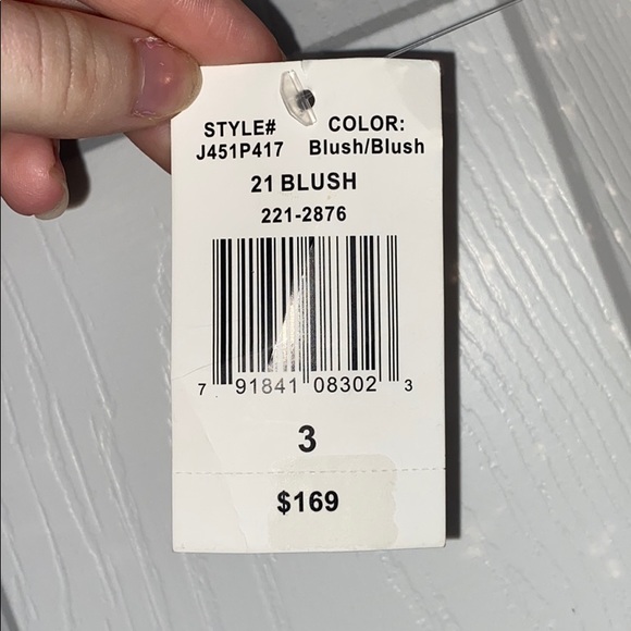 Sequined formal dress - Picture 3 of 4